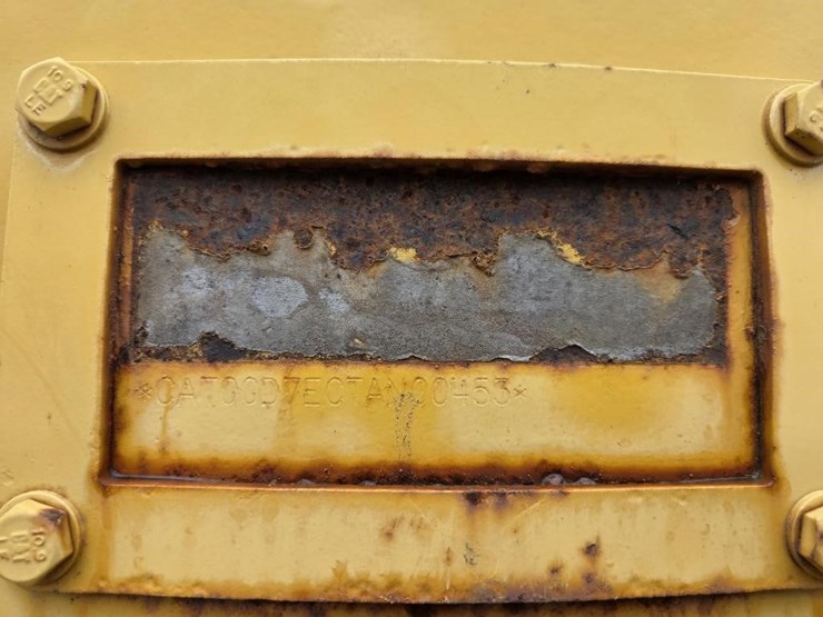 2011-caterpillar-d7e-image-6