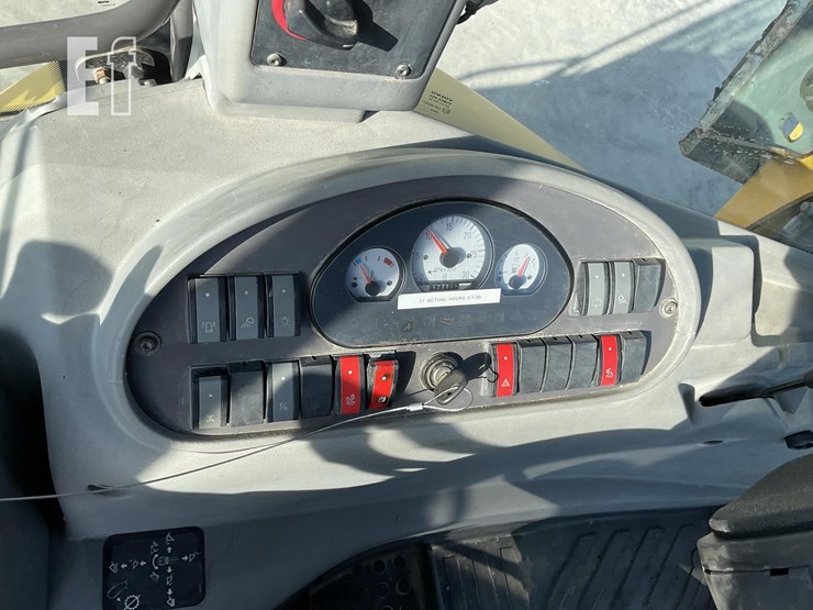 2005-volvo-bl70-image-13