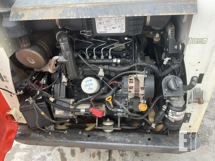 2020-bobcat-t590-image-18