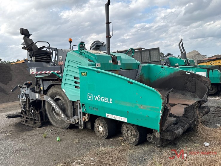 2017-vogele-super-1703-3i-paver-image-1