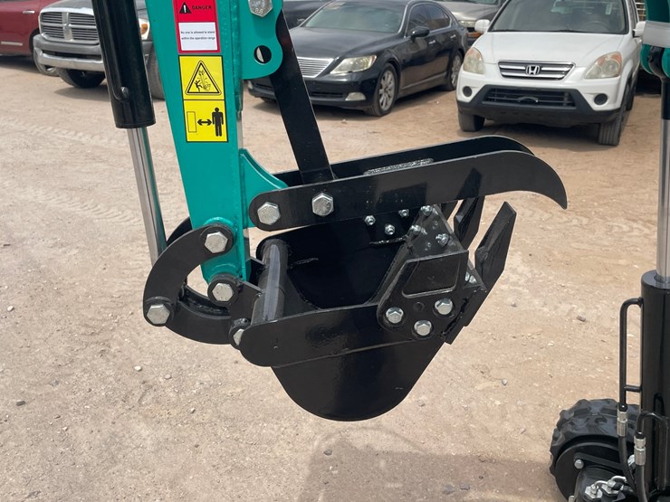 #3005-•-unused-2026-cfg-mini-excavator-image-20
