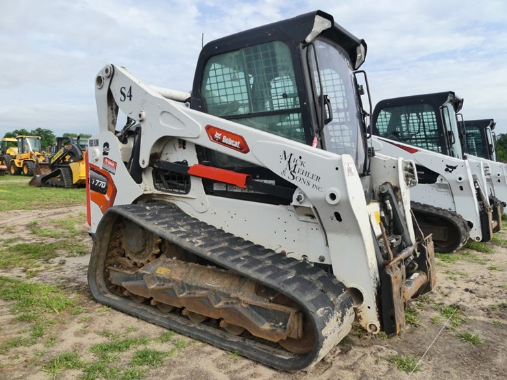 2023-bobcat-t770-image-1