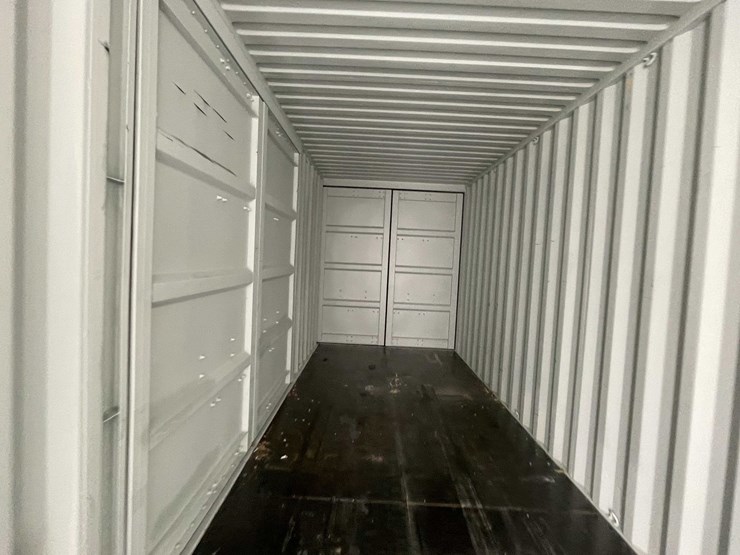 #101-•-40'-high-cube-multi-door-container-image-10