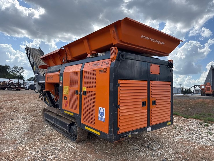 2023-pronar-mrw-2.75g-mobile-material-shredder-recycler-image-8