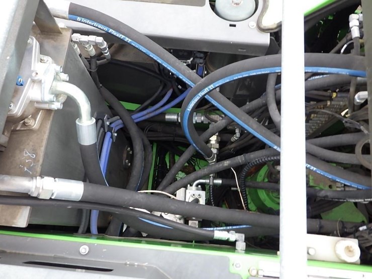 sennebogen-738e-tree-handler-image-33