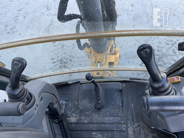 2016-deere-310sl-hl-image-13