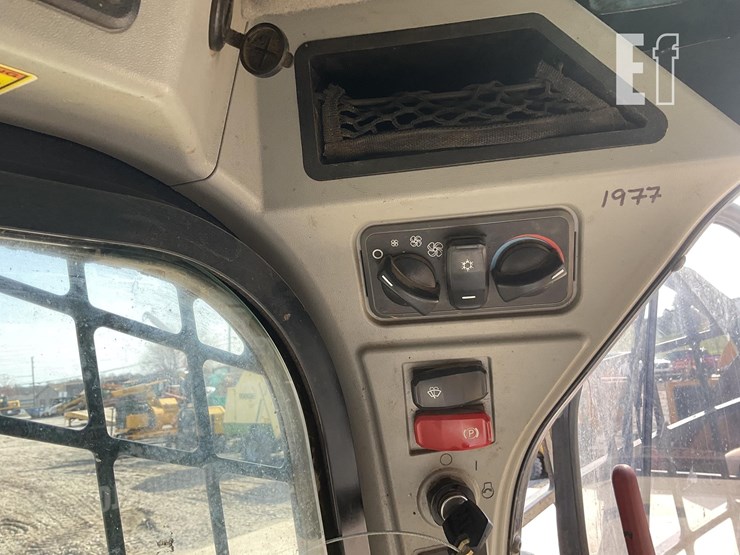 2023-caterpillar-299d3-xe-image-15