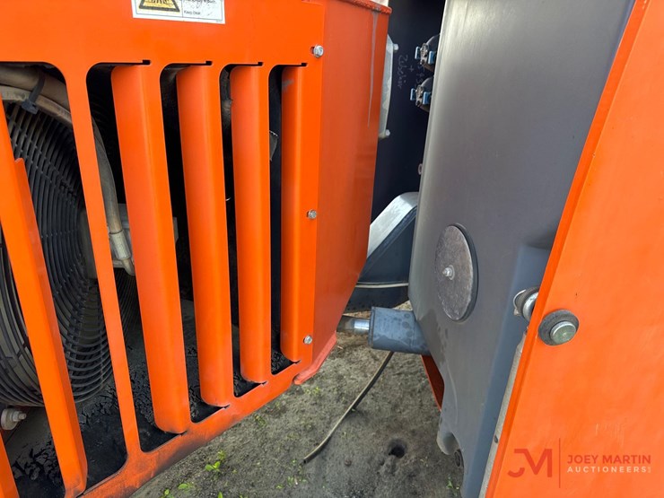 2019-hamm-hd+120i-double-drum-roller-image-9