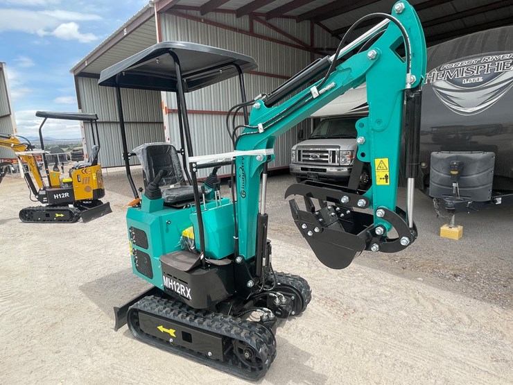 #3006-•-unused-2026-cfg-mini-excavator-image-4