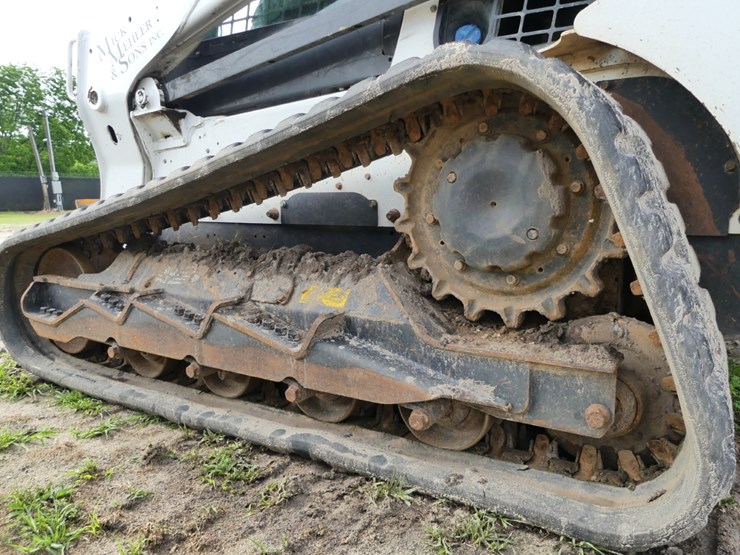 2023-bobcat-t770-image-6