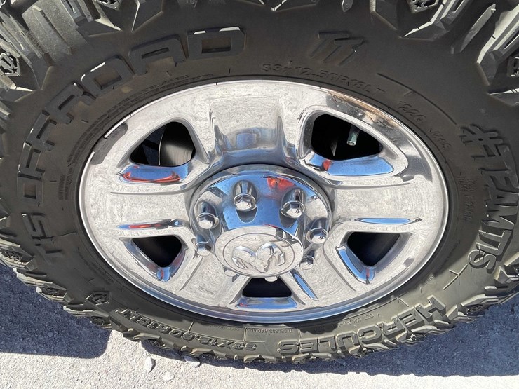 2016-dodge-2500-image-15