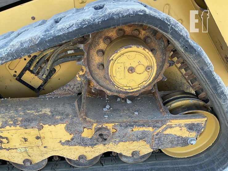 2021-caterpillar-299d3-image-9
