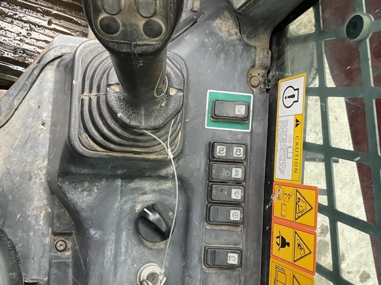 2019-takeuchi-tl10v2-image-14