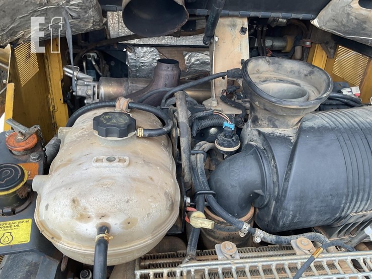 2020-deere-333g-image-18