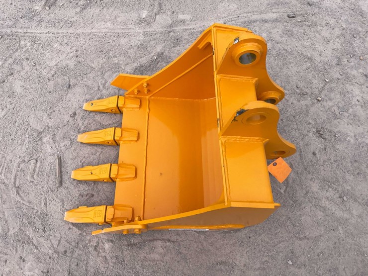 2026-caterpillar-305-image-4