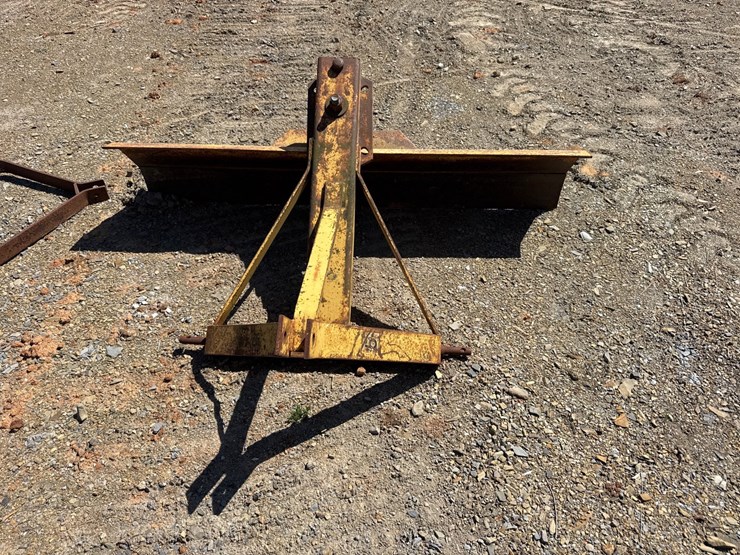 #1011-•-3-point-5-foot-scraper-blade-pyramid-brand-image-2