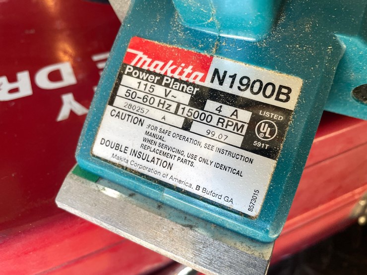 #1833-•-makita-power-planer-image-9