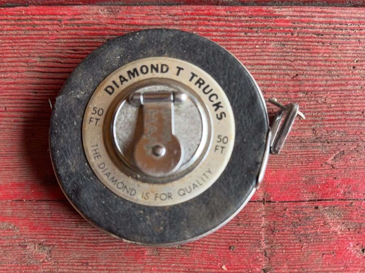 diamond-trucks-tape-measure-image-1