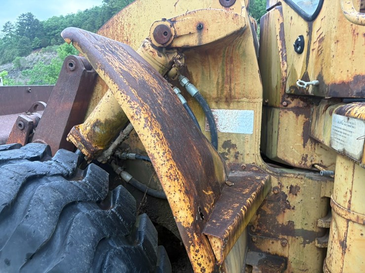 caterpillar-966c-image-23
