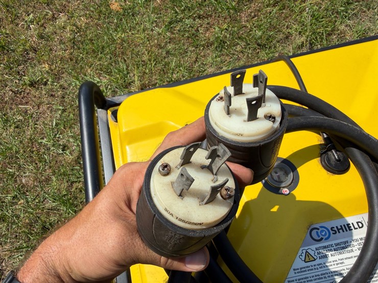 #562-•-champion-6000-watt-generator,-389cc-engine-image-7