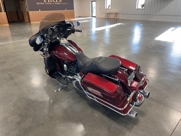 2008-harley-davidson-ultra-classic-motorcycle-image-7