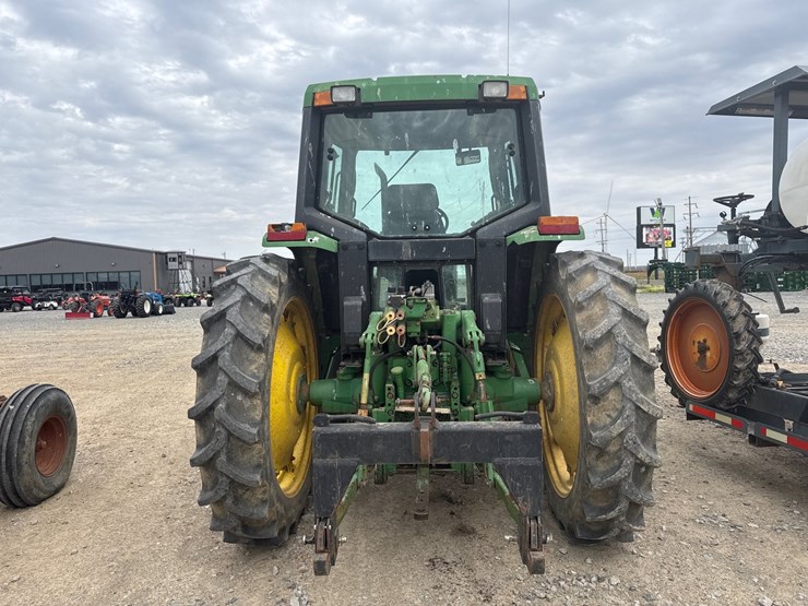1993-john-deere-6400-image-5