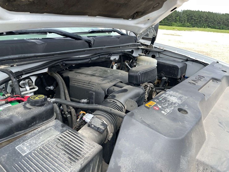 2013-chevrolet-silverado-2500hd-image-8