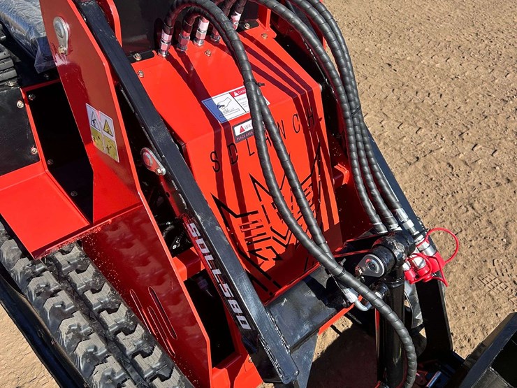 sdll580-ride-on-skid-steer-(new/unused)-image-12
