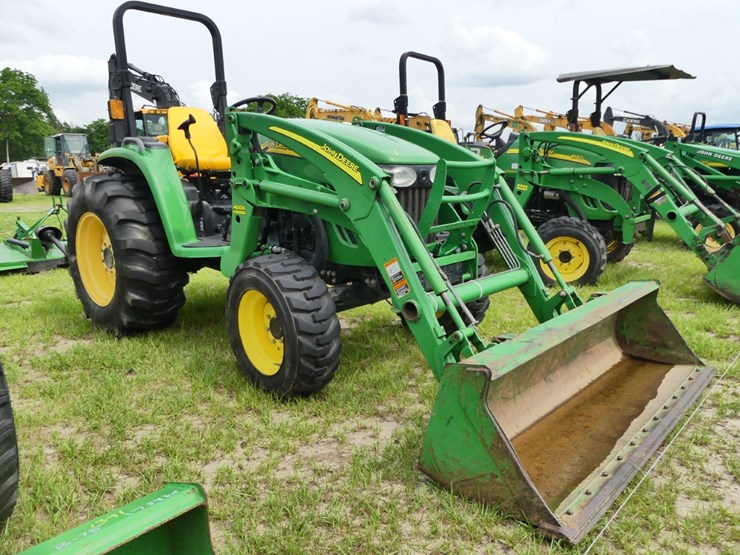 2011-john-deere-4320-image-2