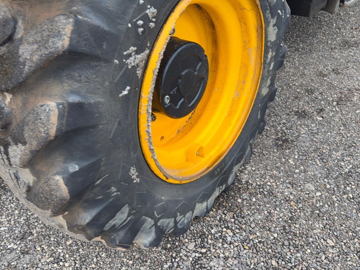 jcb-512-56-image-4