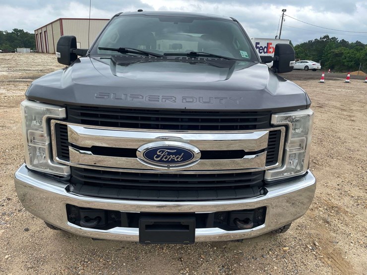 2018-ford-f350-image-5