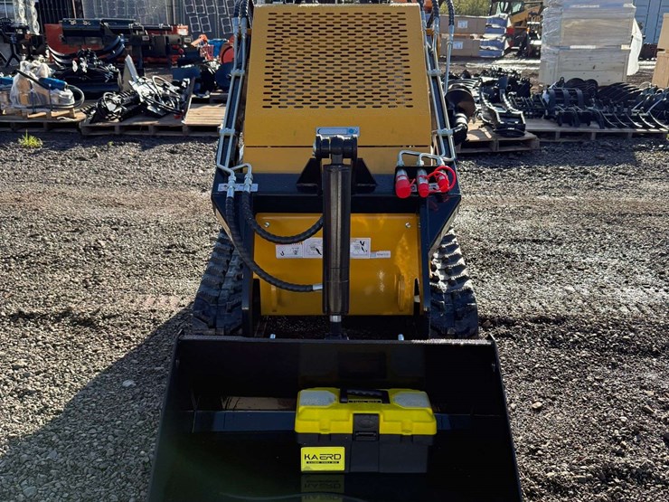 2026-agt-mx-crt23-mini-skid-steer-loader-(new/unused)-includes-bucket-and-accepts-multiple…-image-9