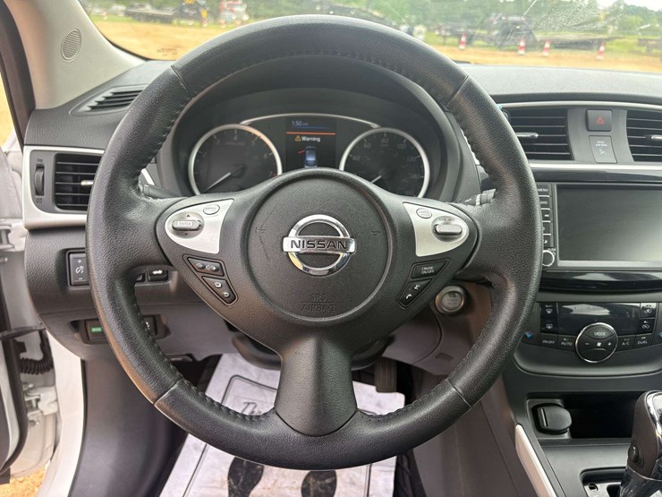 2019-nissan-sentra-sv-4-door-sedan-(150,420-miles)-image-12
