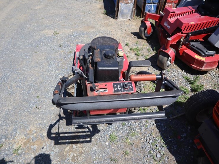 simplicity-rough-cut-walk-behind-mower-image-6