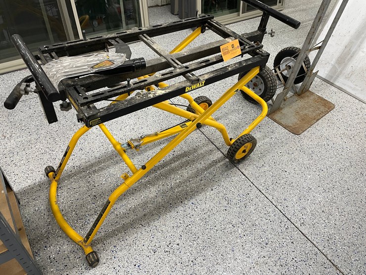 #8542-•-dewalt-rolling-miter-saw-stand-image-2