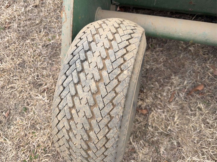 john-deere-250-image-13