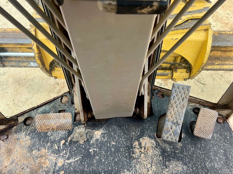 deere-670b-image-17