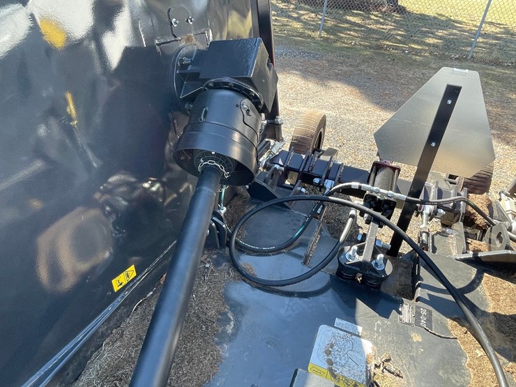 #3280-•-bobcat-12'-flex-wing-rotary-mower-image-17
