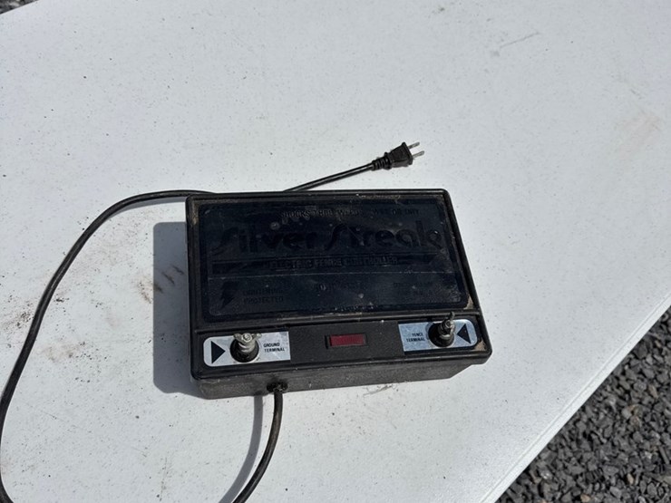 #546-•-electric-fence-charger-image-1