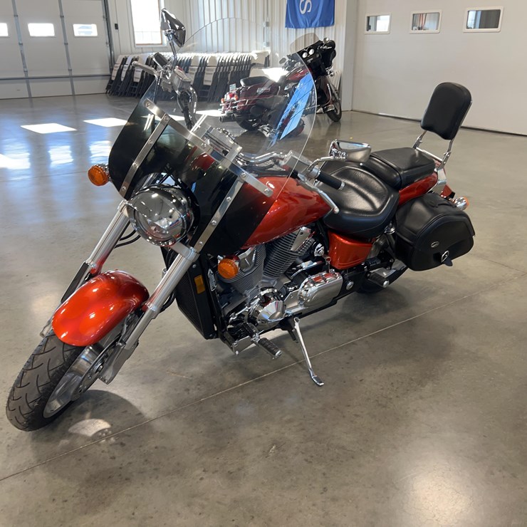 2004 Honda VTX1800 Motorcycle
