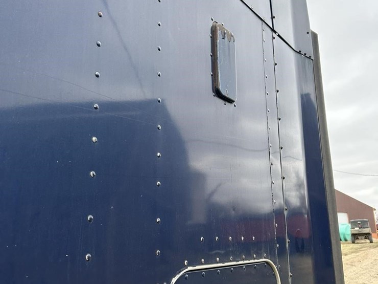1999-kenworth-t600-image-10