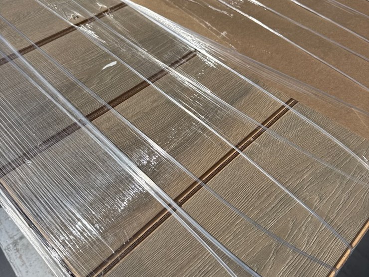 #702-•-50-boxes-of-new-flooring-988sq-ft-image-3