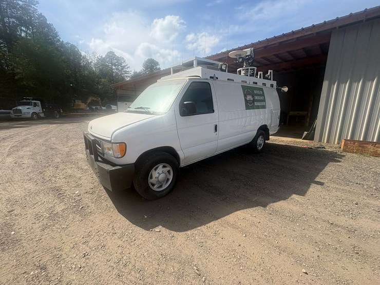 1998-ford-cargo-image-1