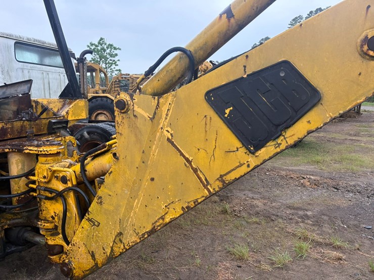 #23986-•-inop-jcb-4x4-backhoe-loader-image-16