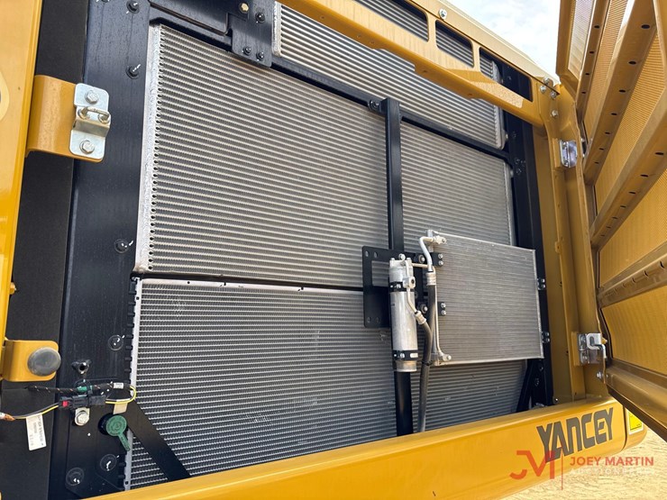 caterpillar-350-image-20