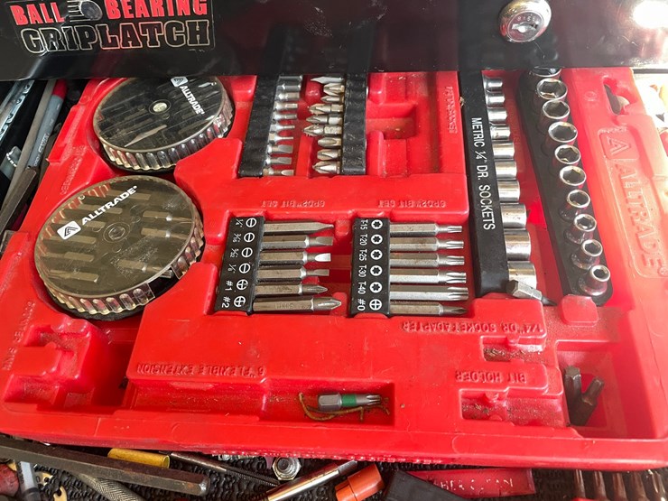 #1820-•-assorted-sockets,-nut-drivers-and-more-image-2