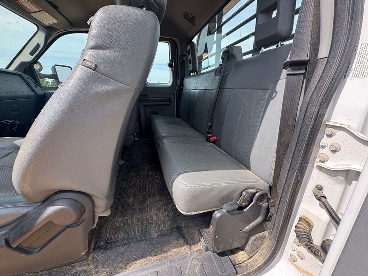 2014-ford-f550-image-15