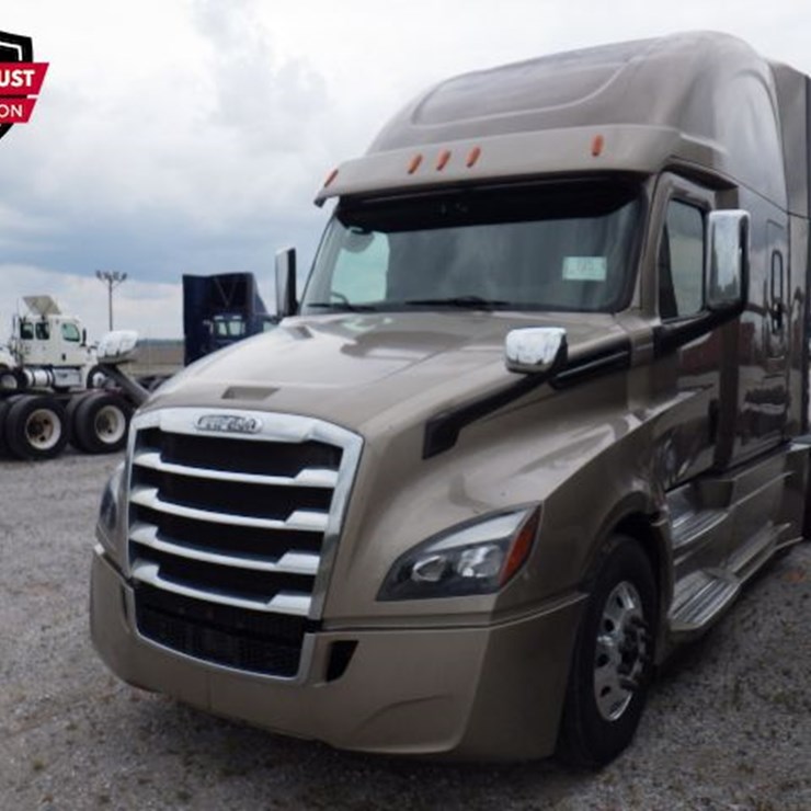 2020 FREIGHTLINER CASCADIA 126