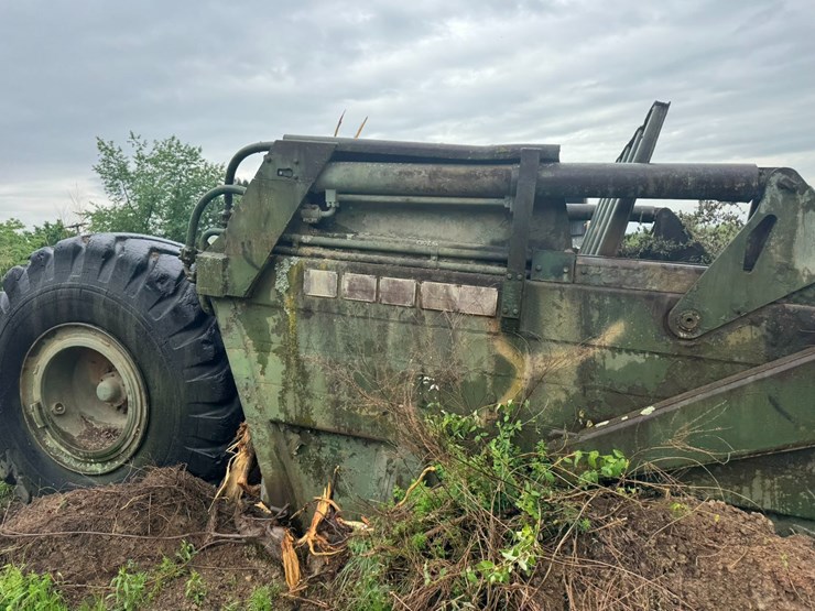 #23991-•-inop-michigan-290y-scraper-tractor-dozer-62781-image-33
