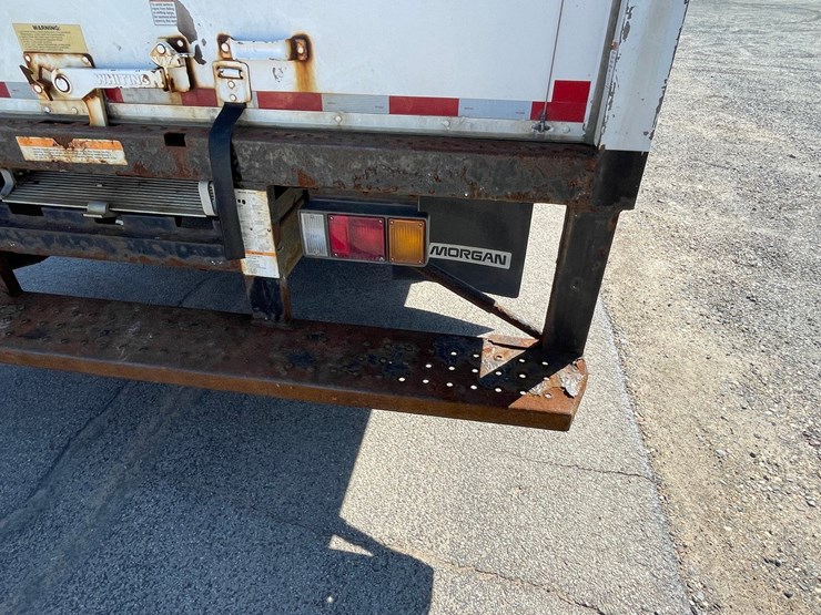 #3278-•-2017-isuzu-n-series-straight-truck-(has-wi-title)-image-23